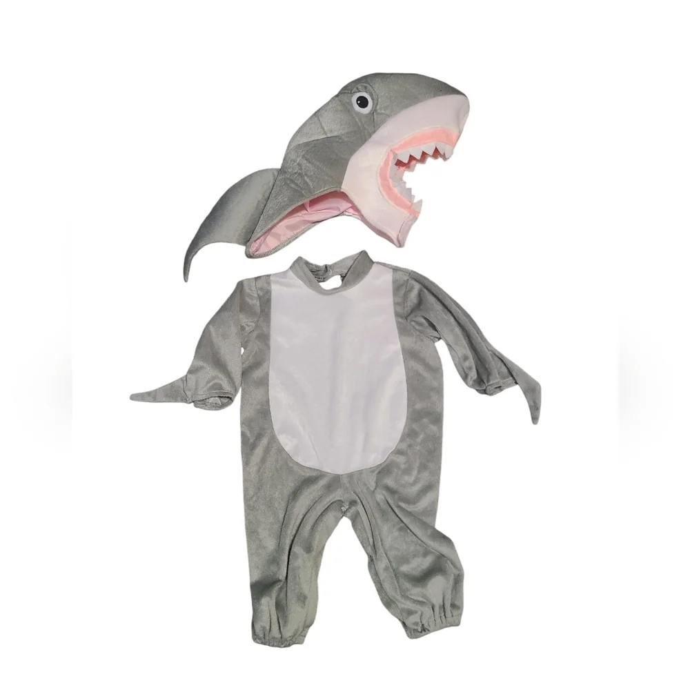 BABY SHARK! Costume size 12-18 months